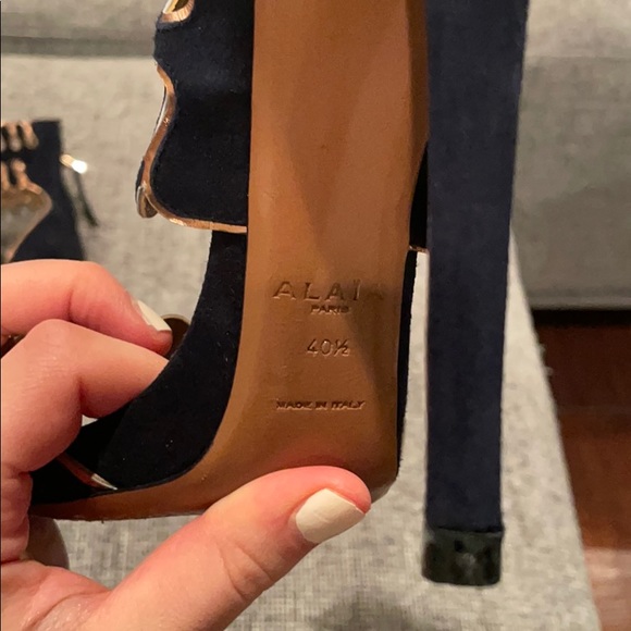 Alaia Black and rose gold stiletto - Picture 3 of 3